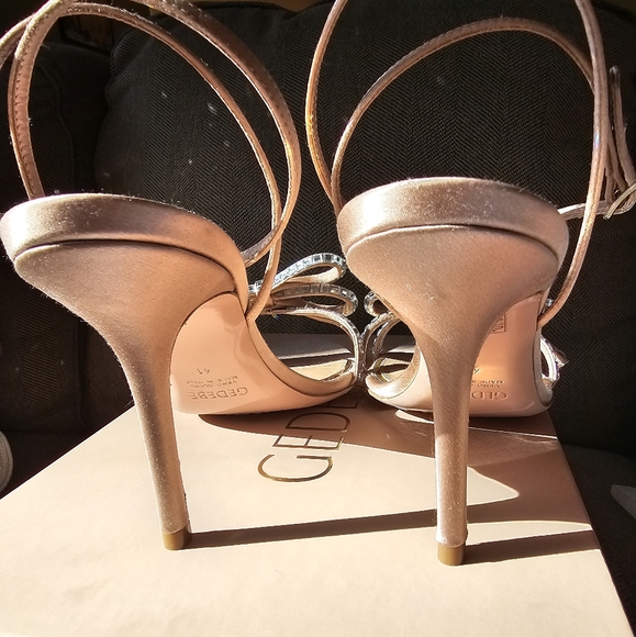 Anthropologie Gedebe Cecile Satin Heels NIB - Picture 15 of 16